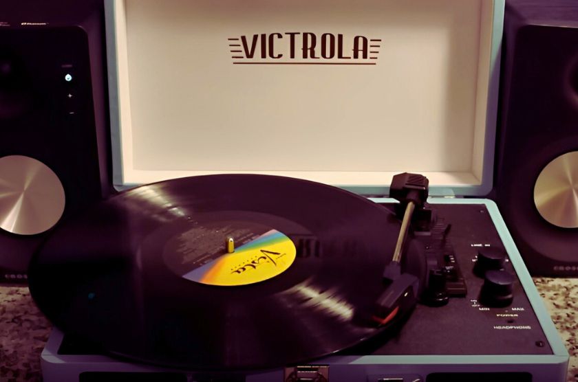 How to use victrola record player