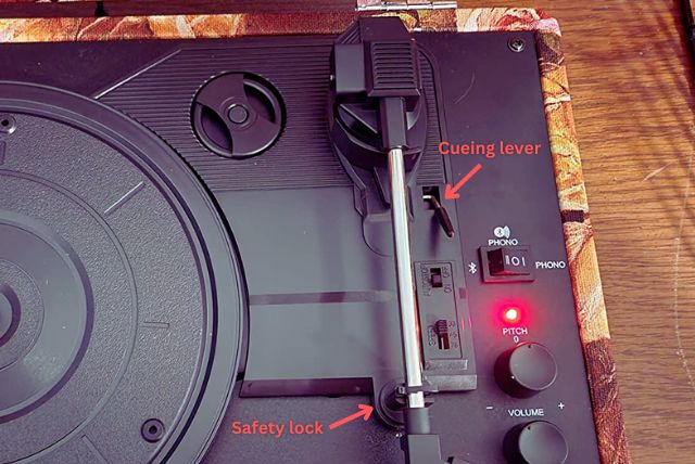 Check if the issue is with the tonearm switch mechanism