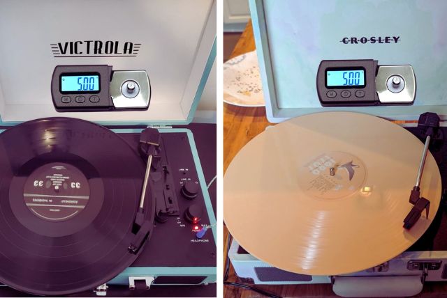 Tracking force comparison of both the record players