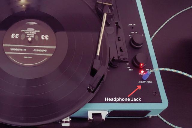 Connect victrola record player to a Wired headphone