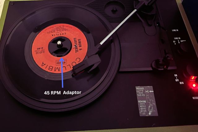 Play 7-inch records on victrola record player